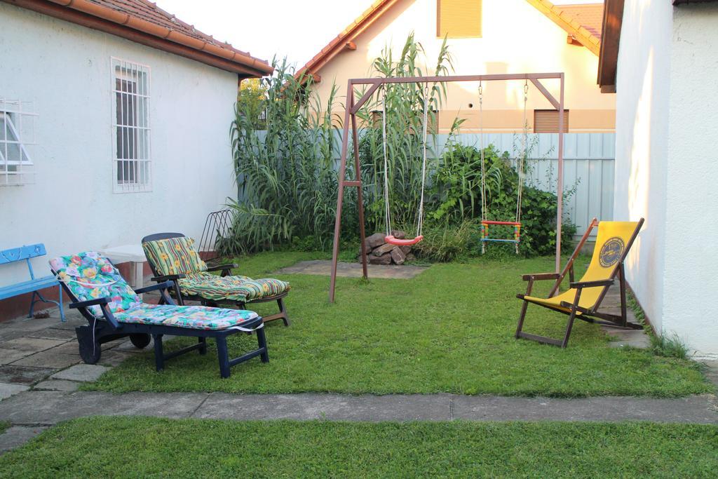 Villa Evelin Nyaralohaz Siófok Exterior foto
