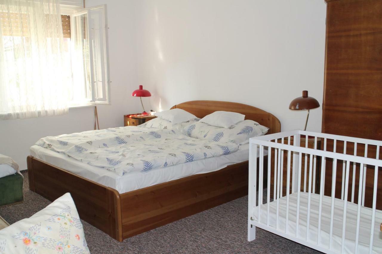 Villa Evelin Nyaralohaz Siófok Exterior foto