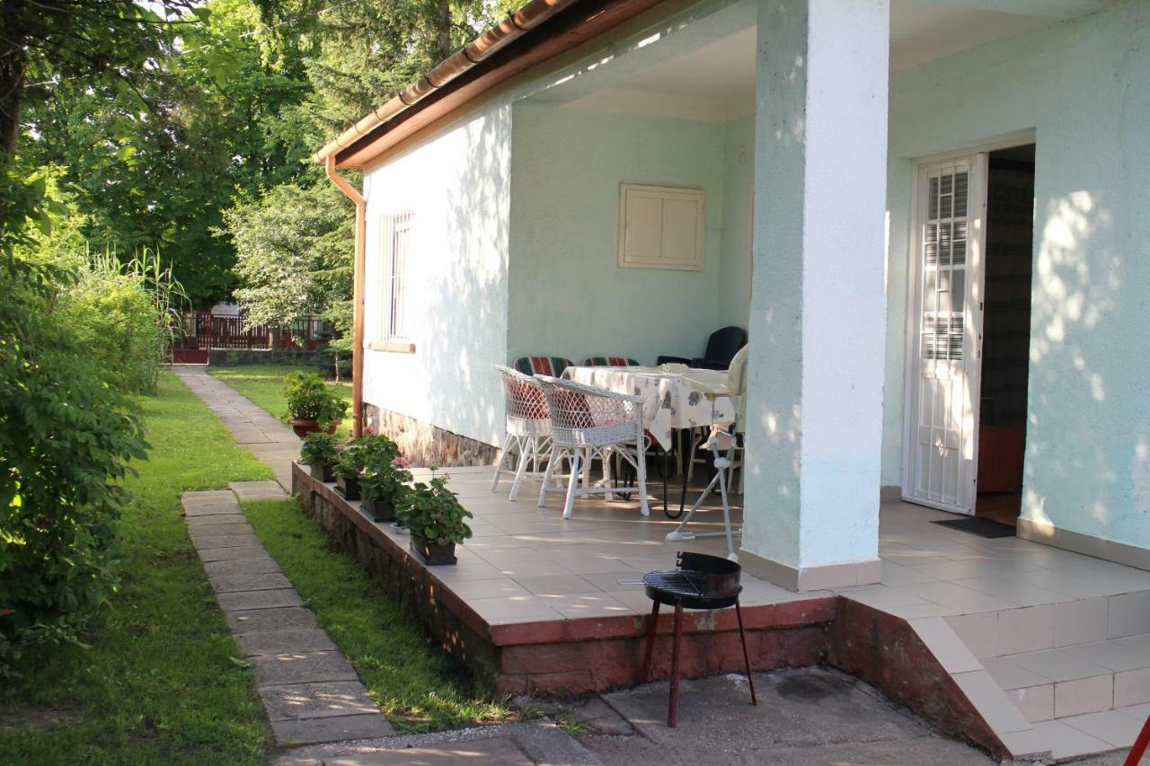Villa Evelin Nyaralohaz Siófok Exterior foto